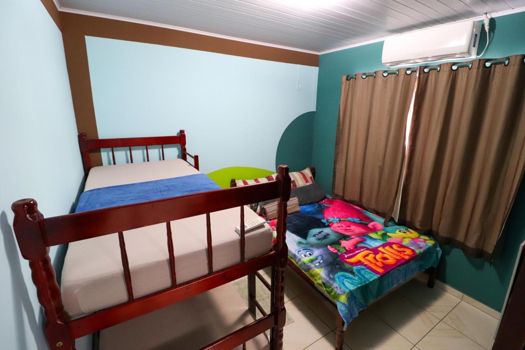 Apartamentos Ohana Пеня Екстериор снимка